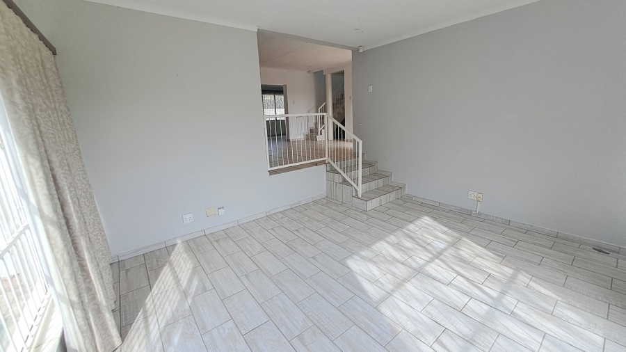 3 Bedroom Property for Sale in Baysvalley Free State
